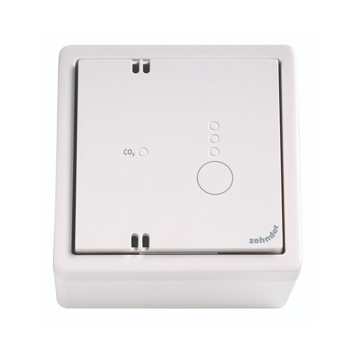 Vooraanzicht van de Zehnder CO2-sensor RF67 inclusief opbouwdoos
