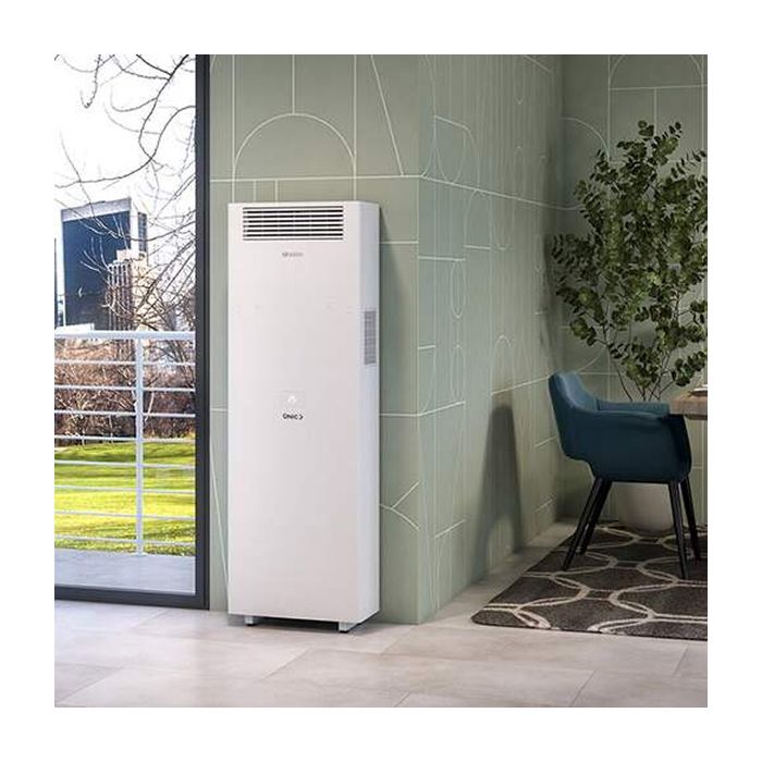 Voorbeeld van de Unico Evo Vertical monoblock airco 35 HP EVAN - 3,1kW in een ruimte